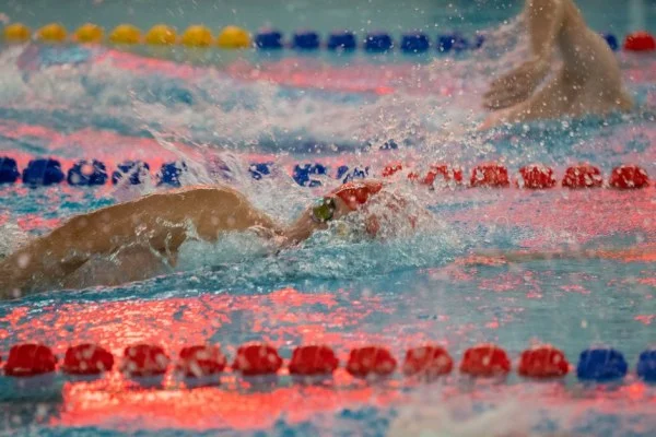 swimming competition action